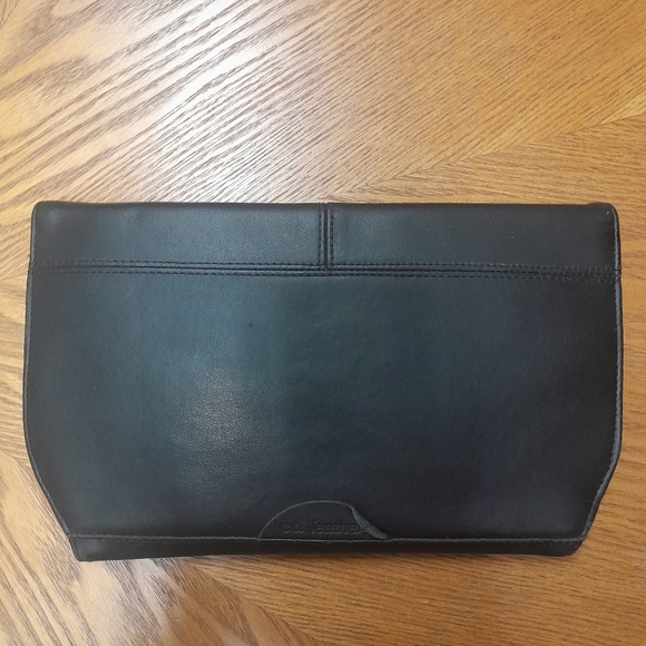 CD Projects Black Carrying Case Holds 22- CDs Size:OS  CD Projects - Picture 6 of 7